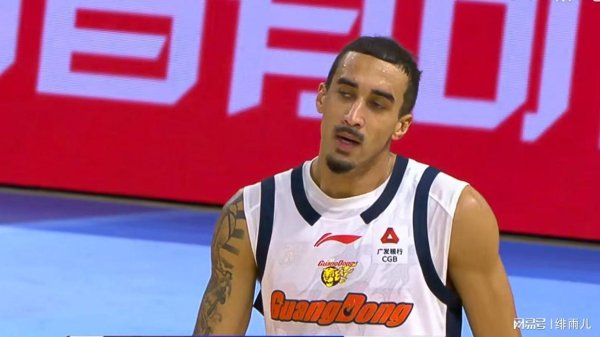 大鱼来了!NBA级1米96锋卫被辽粤晋疯抢,朱芳雨有望签下等五外助